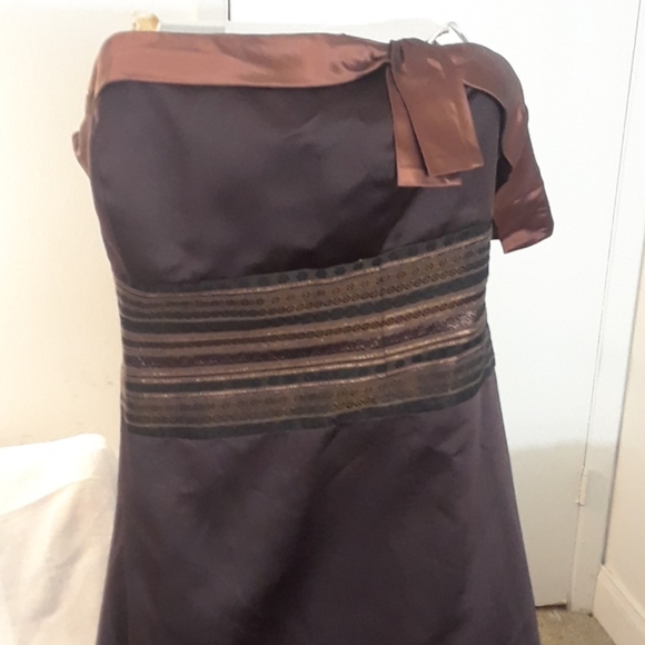 Women Size 18 Formal Dress/Gown - Picture 2 of 7